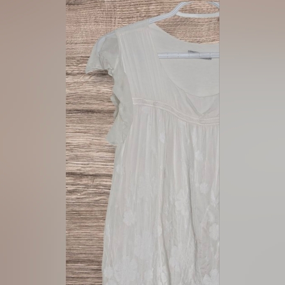 Women's (Medium) White Lightweight Embroidered Boho Lined Sleeveless Blouse - Picture 4 of 16